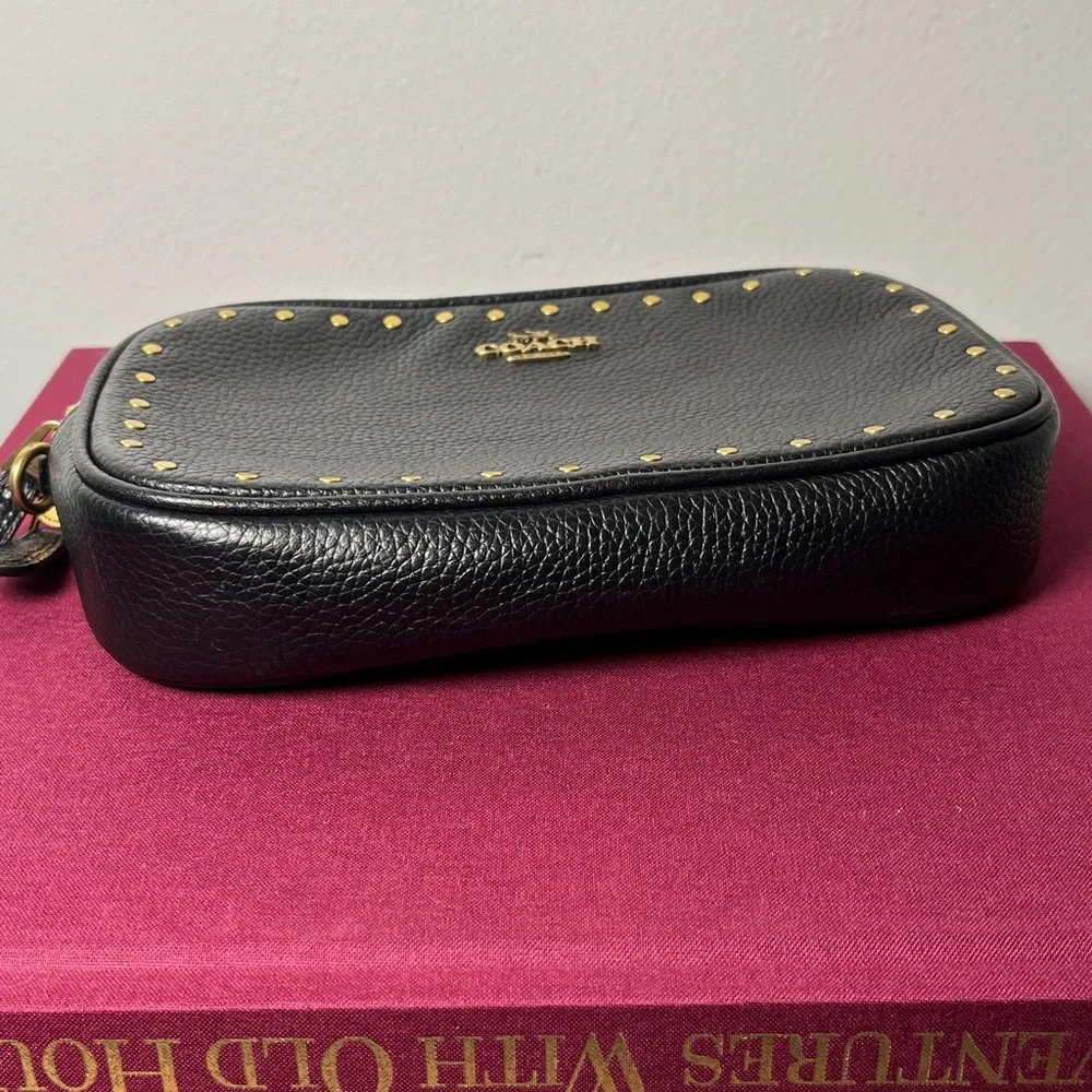COACH Sadie Border BRDR Rivet Clutch Black Pebble Leather Crossbody *No Strap* - Picture 5 of 15